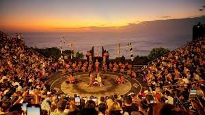 Hotel Transfer: Water Sport + Uluwatu (Kecak)
